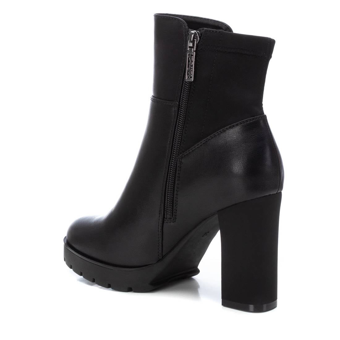 Bota Mulher Preto Refresh – Leves e confortáveis para passeios casuais, trabalho e eventos formais - 17238201
