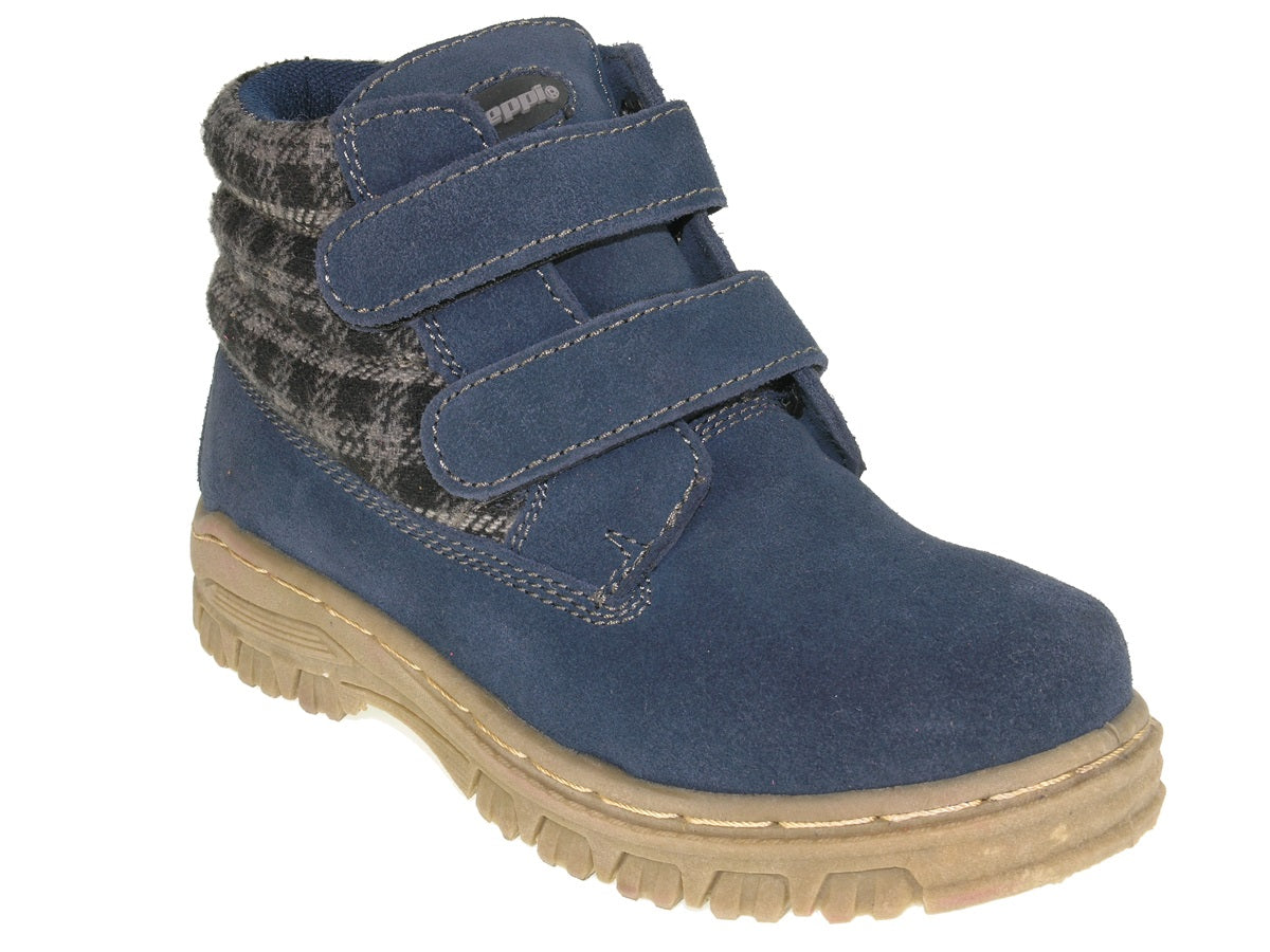 Bota Casual Juvenil Azul Beppi – Interior almofadado garante conforto excepcional em passeios e encontros com amigos - 2138171