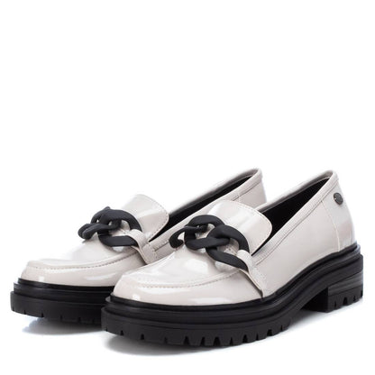 Sapato Pele Charol Mulher Branco Xti – Leves para uso diário com palmilha macia e ajuste ergonómico confortável - 140379