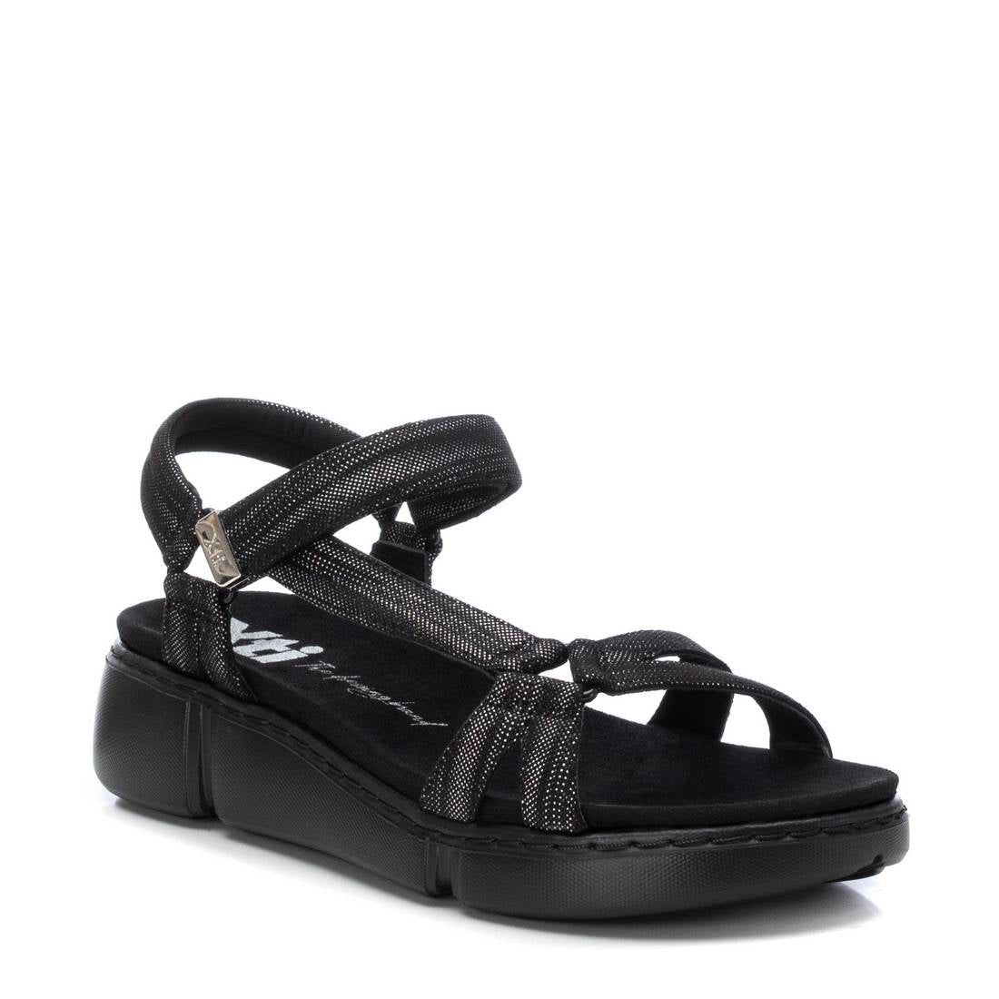 Sandália Casual Mulher Preto Xti – Leves e respiráveis para conforto excelente em passeio e trabalho diário - 14231804