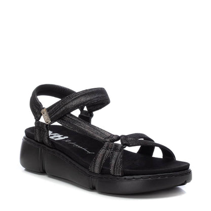 Sandália Casual Mulher Preto Xti – Leves e respiráveis para conforto excelente em passeio e trabalho diário - 14231804