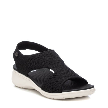 Sandália Casual Mulher Preto Xti – Leves e duráveis, garantem conforto excepcional para o seu dia a dia - 14273702
