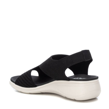 Sandália Casual Mulher Preto Xti – Leves e duráveis, garantem conforto excepcional para o seu dia a dia - 14273702