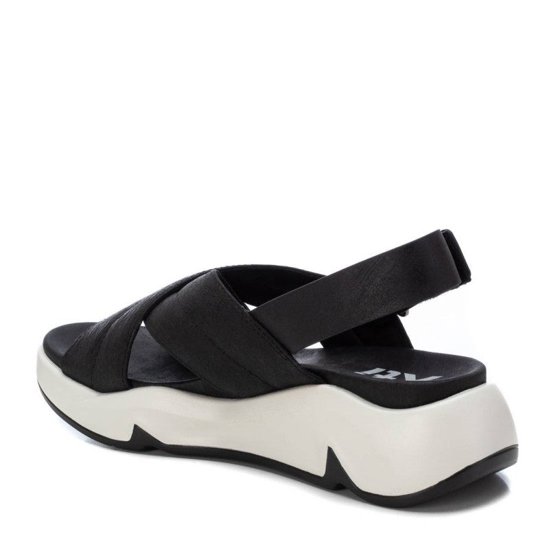 Sandália Casual Mulher Preto Xti – Conforto para uso diário com alças ajustáveis e solado antiderrapante - 14273901
