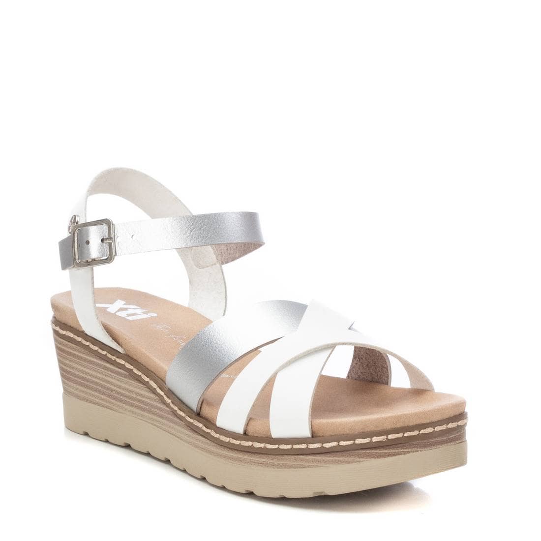 Sandália Casual Mulher Vegan Branca Xti – Leve para uso prolongado com sola antiderrapante ideal para passeios e jantares casuais - 14285301