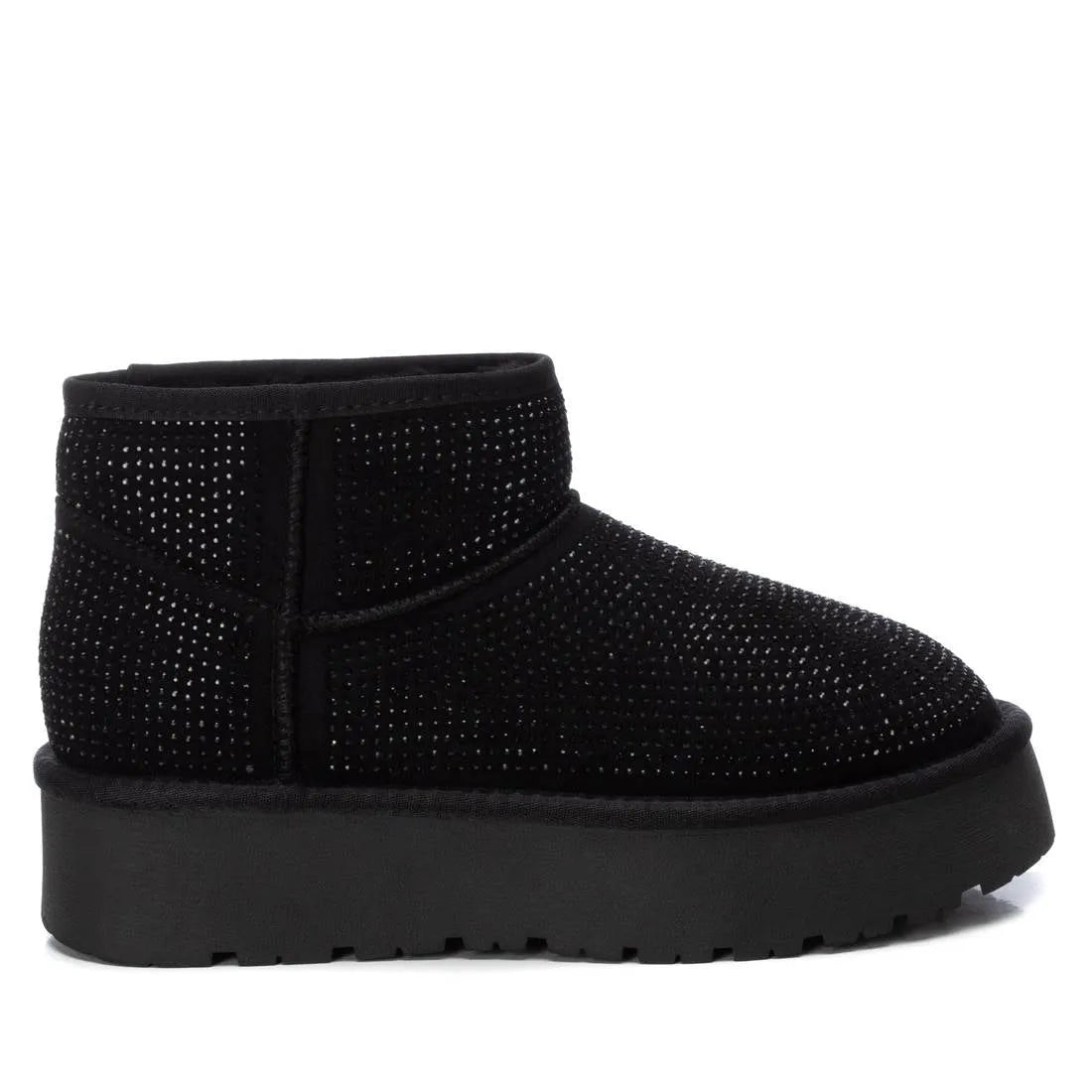 Bota Casual Mulher Preto Xti – Leves e confortáveis para passeio e uso diário com ajuste perfeito - 143237
