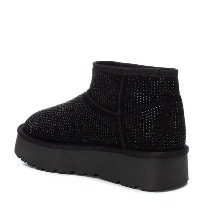 Bota Casual Mulher Preto Xti – Leves e confortáveis para passeio e uso diário com ajuste perfeito - 143237