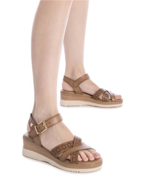 Sandália Casual Vegan Mulher Taupe Xti – Conforto e elegância para uso diário em passeios descontraídos e eventos casuais - 14385102