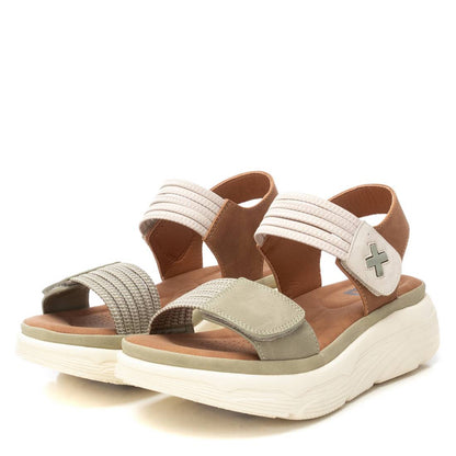Sandália Casual Vegan Mulher Verde Xti – Design com tiras cruzadas e fecho em velcro para ajuste rápido diário - 14398603