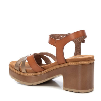 Sandália Casual Vegan Mulher Camel Xti – Design versátil e leve para conforto prolongado em trabalho e lazer - 14408602