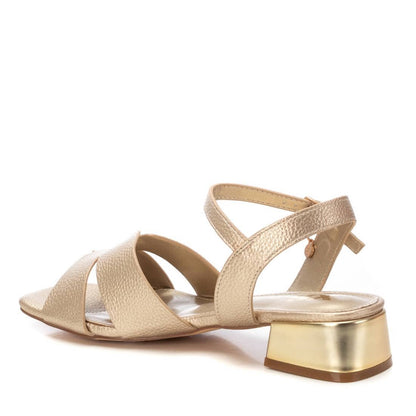 Sandália Casual Vegan Mulher Dourado Xti – Conforto ao longo do dia com design sofisticado para passeio casual e eventos formais - 14412602