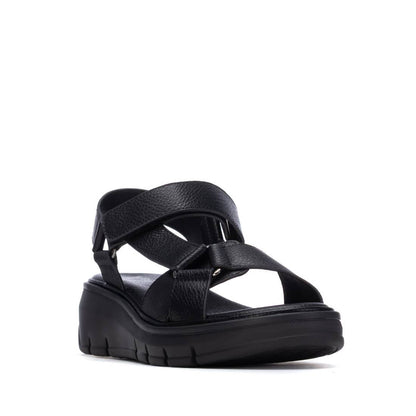 Sandália Casual Vegan Mulher Preta Xti – Leve para uso prolongado com sola antiderrapante ideal para passeio no parque - 14539804