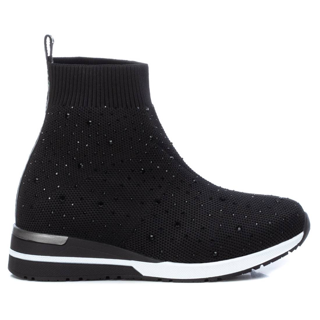 Bota Casual Juvenil Preto Xti – Leves e com ajuste confortável para uso diário e atividades ao ar livre - 150100