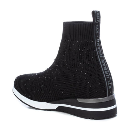 Bota Casual Juvenil Preto Xti – Leves e com ajuste confortável para uso diário e atividades ao ar livre - 150100