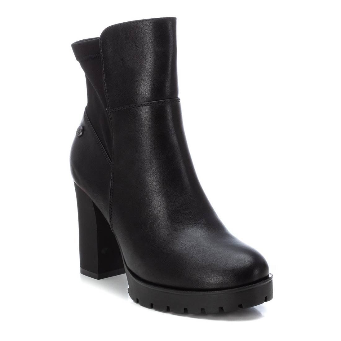Bota Mulher Preto Refresh – Leves e confortáveis para passeios casuais, trabalho e eventos formais - 17238201