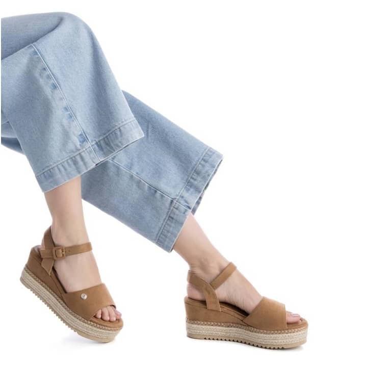 Sandália Casual Mulher Vegan Castanho Refresh – Design leve e arejado para conforto duradouro em passeios e jantares descontraídos - 17266002