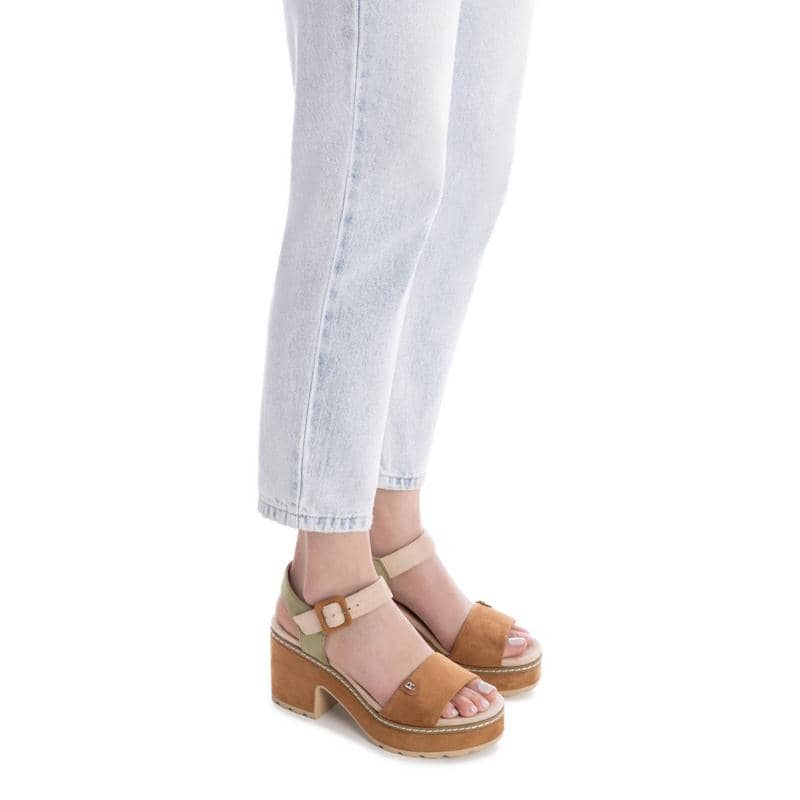Sandália Casual Vegan Mulher Camel Refresh – Conforto leve com palmilha acolchoada para dias quentes e ocasiões especiais - 17279402