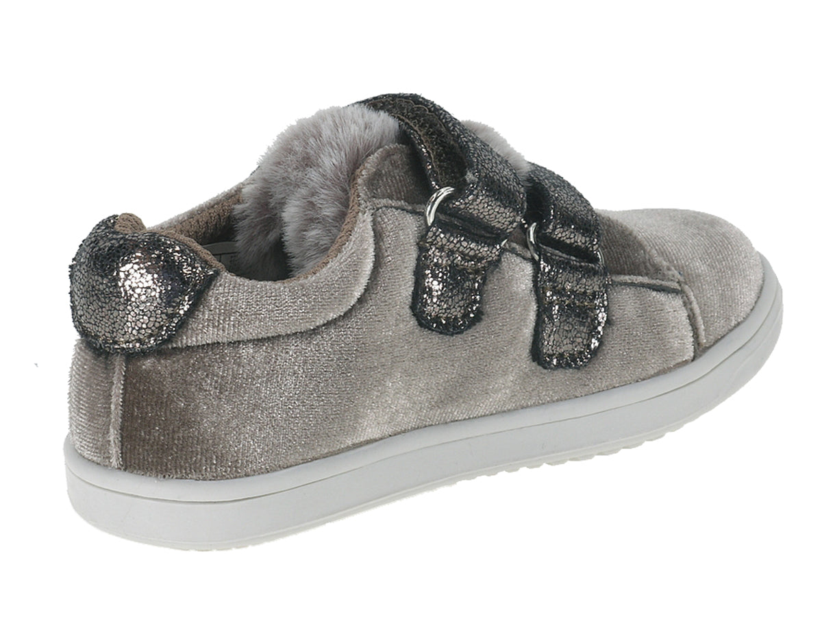 Sapatilha Infantil Castanho Beppi – Leves e flexíveis com fecho em velcro para conforto diário e brincadeiras seguras - 2166051