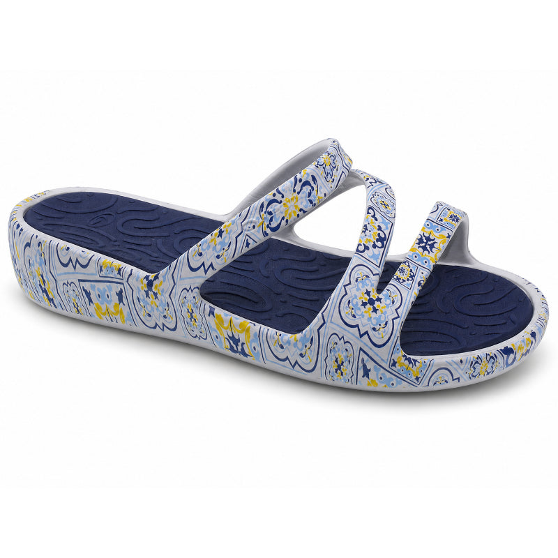 Chinelo Nuvem Mulher Branco Beppi – Leve e flexível para conforto diário na praia, piscina e passeios de verão - 2222260