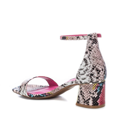 Sandália Casual Mulher Rosa Xti – Leves e elegantes, garantem conforto e estabilidade em passeios diários - 145283